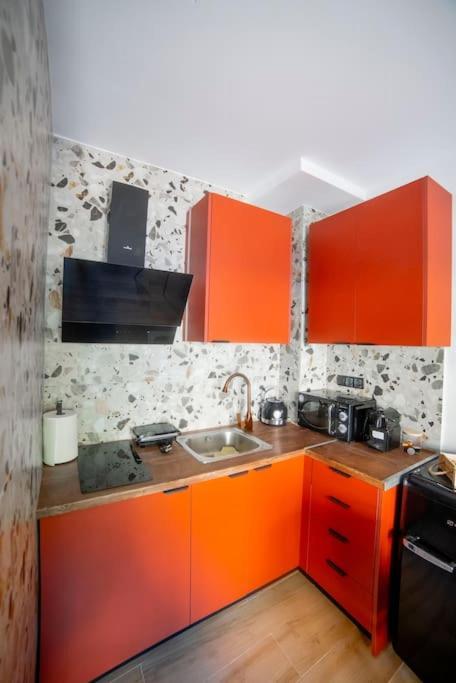 Coloris Rubrum Room Θεσσαλονίκη Εξωτερικό φωτογραφία